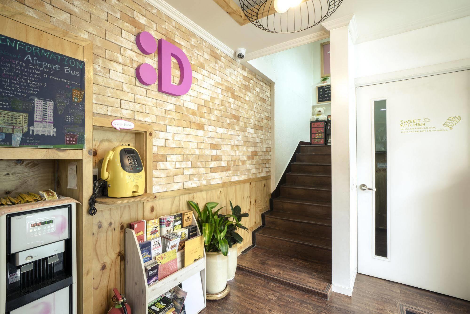 סיאול Dalkom Myeongdong Guesthouse מראה חיצוני תמונה