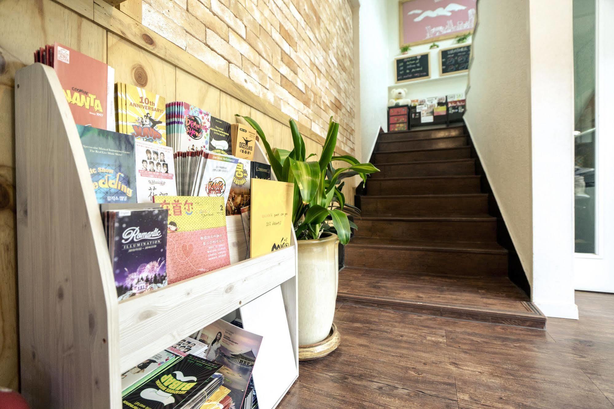 סיאול Dalkom Myeongdong Guesthouse מראה חיצוני תמונה