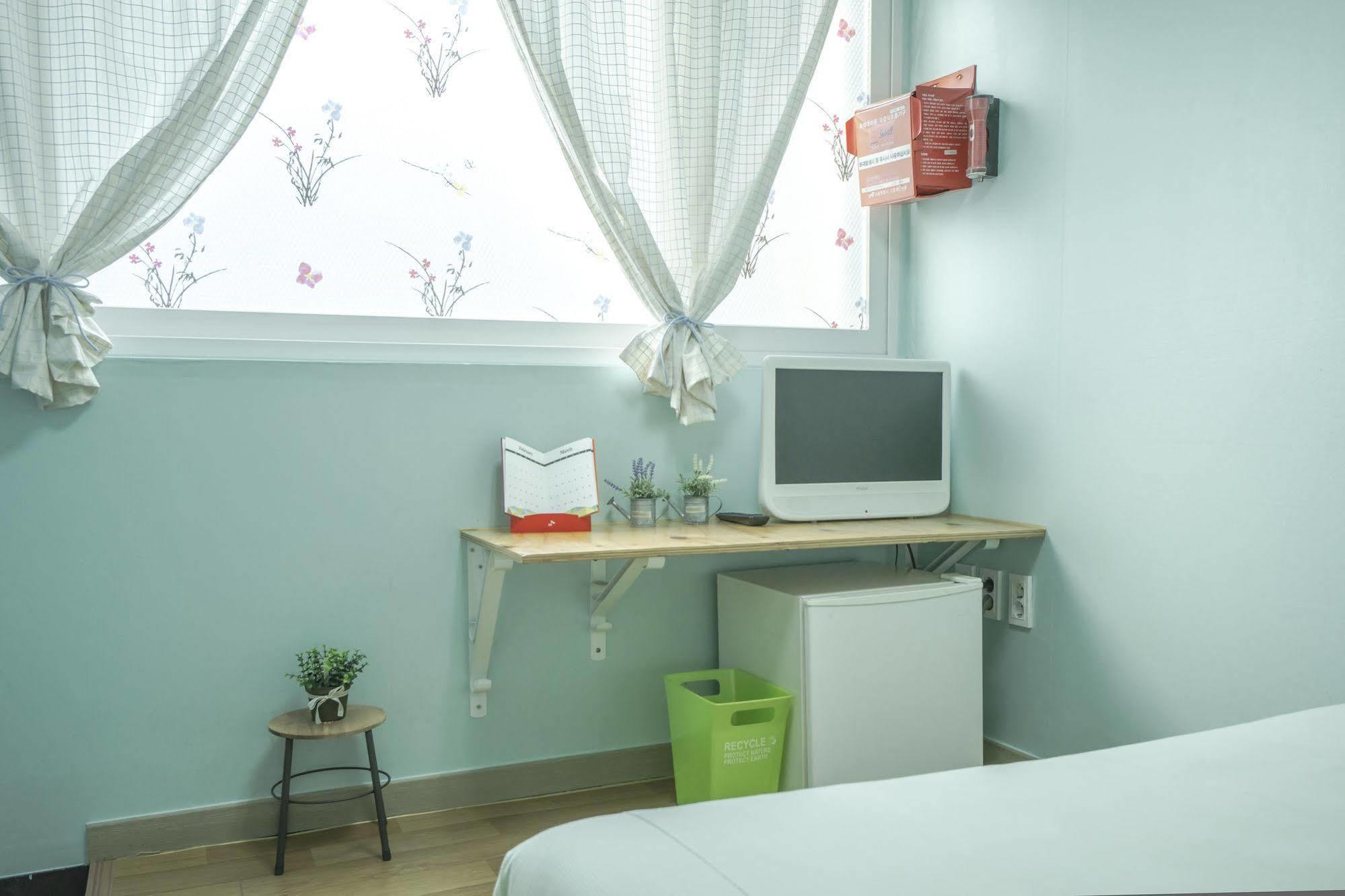 סיאול Dalkom Myeongdong Guesthouse מראה חיצוני תמונה